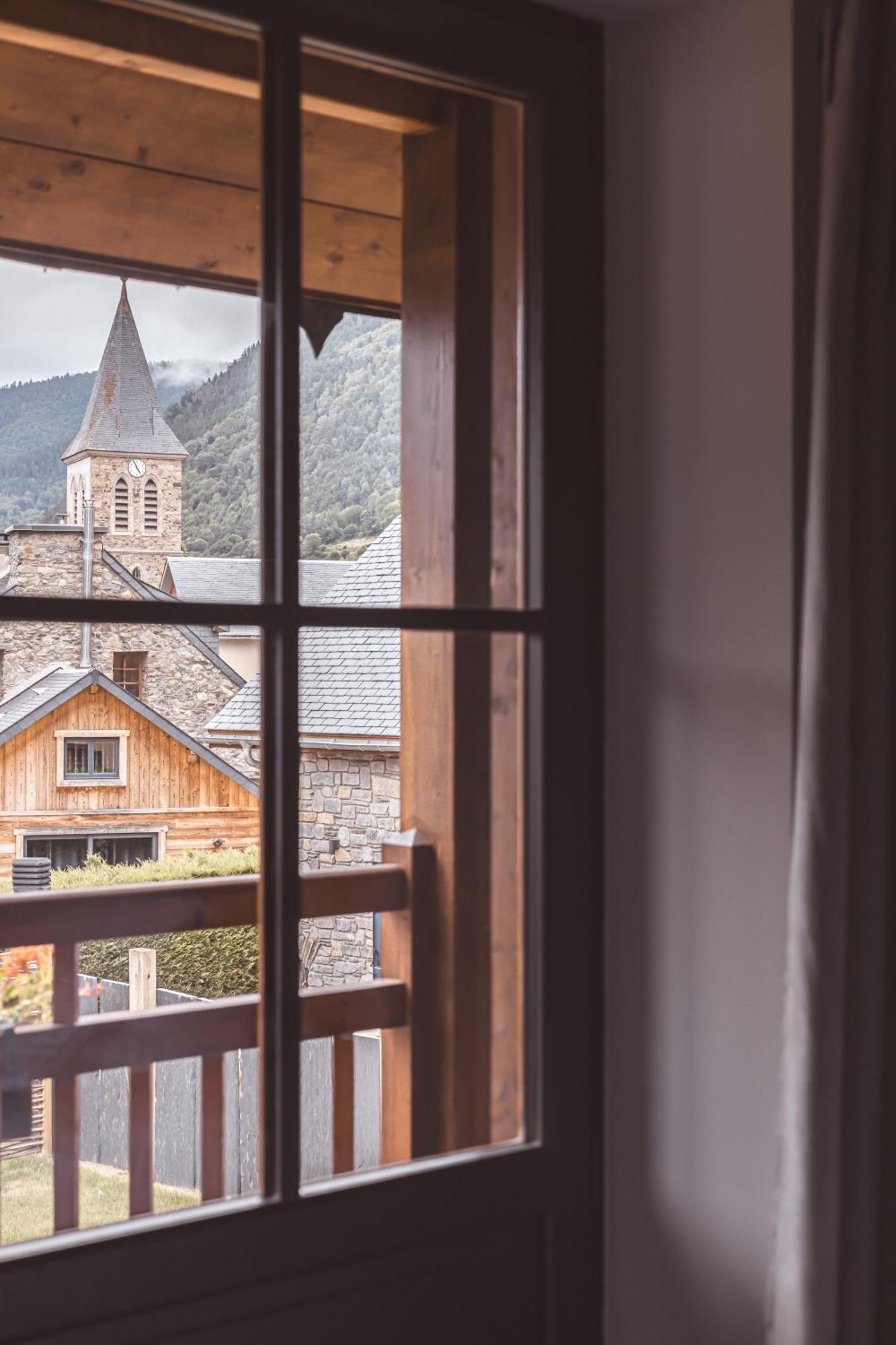 Les Hauts De Saint-Lary Esterno foto