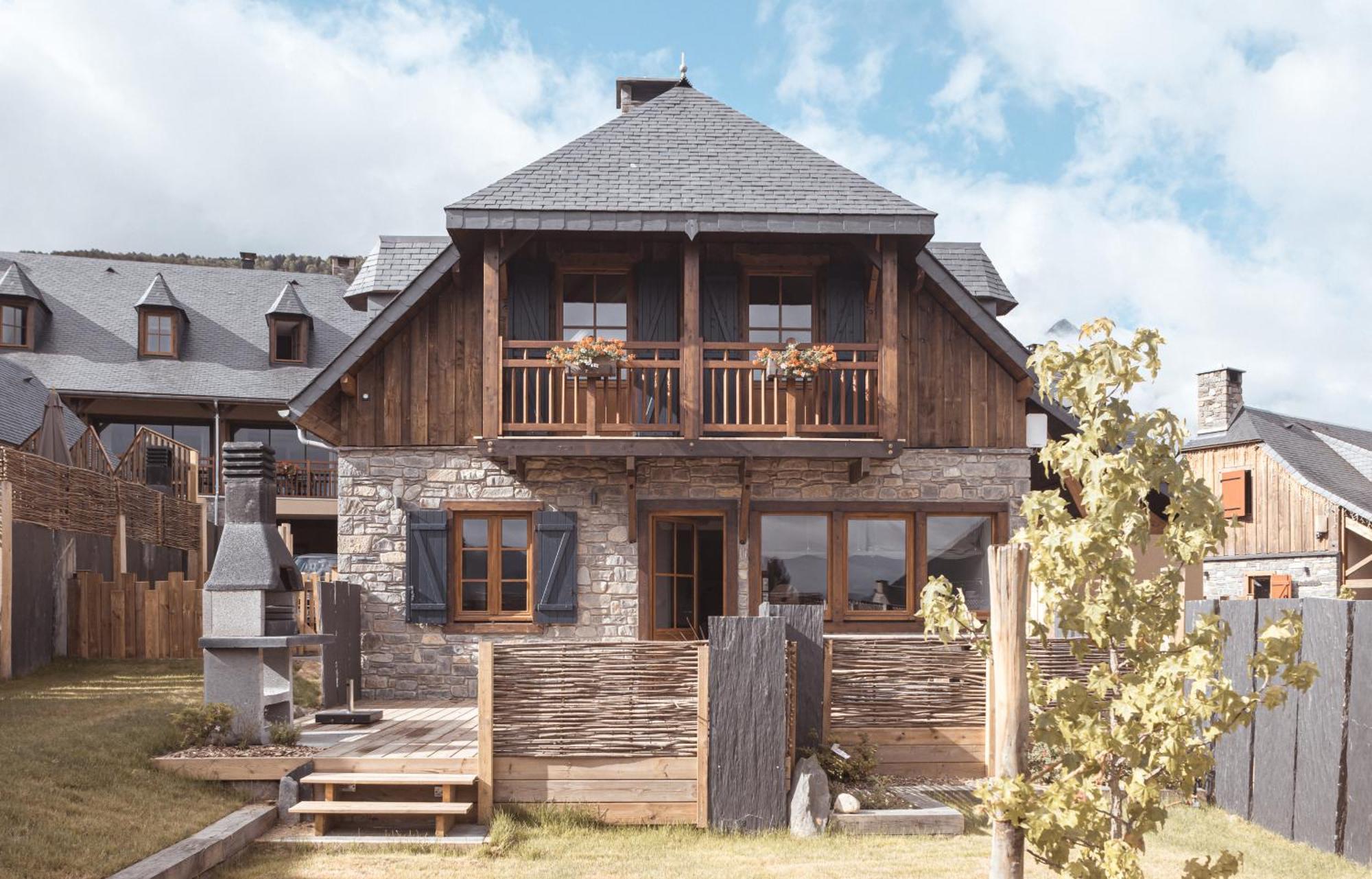 Les Hauts De Saint-Lary Esterno foto